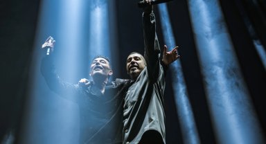 Üç saat süren konser ilklere sahne oldu