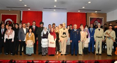 18 Mart'ta kahramanlar unutulmadı: Çiğli'de anma töreni