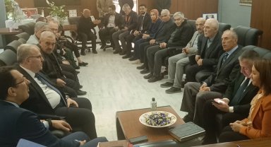 AK Parti Genel Merkezden Zekiye Tekin'e ziyaret