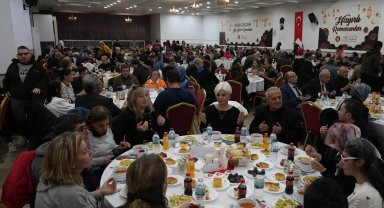 Ankara Keçiören'de Özarslan önce sporcular sonra engellilerle buluştu