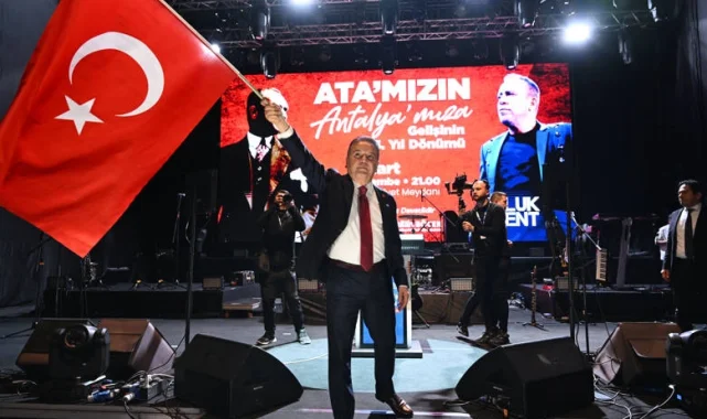 Atatürk'ün Antalya ziyaretinin yıldönümünde Haluk Levent coşkusu