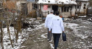 Balıkesir'de evde berber hizmeti başladı