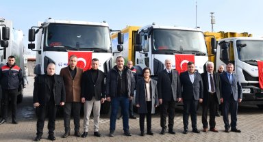 Başkan Erdem: ''Temizlik hizmetleri araç filosu hayırlı olsun''