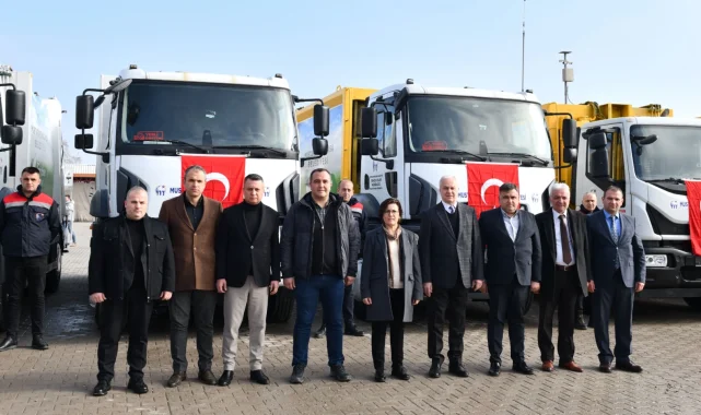 Başkan Erdem: ''Temizlik hizmetleri araç filosu hayırlı olsun''