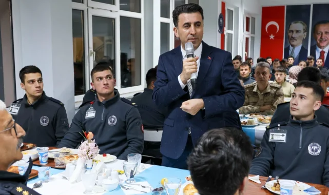 Bilecik Valisi Aygöl, polis adaylarıyla iftar programında buluştu