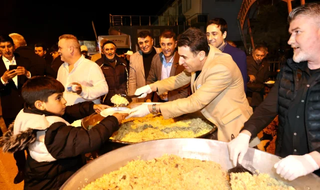Bilecik'te 700 yıllık gelenek: Şifalı pilav ikramı