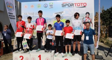 Bostanlıspor Oryantiring U14'de Türkiye Şampiyonu oldu