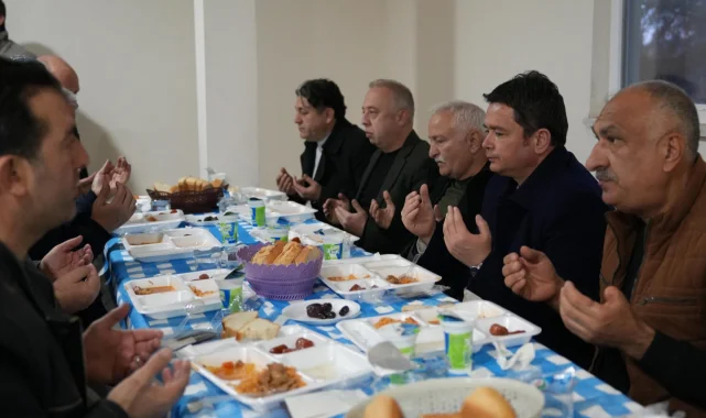 Bursa Osmangazi Güneybudaklar sakinleri ile oruç açtı