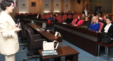 Bursa Osmangazi'de kadınlara özel sağlıklı yaşam semineri