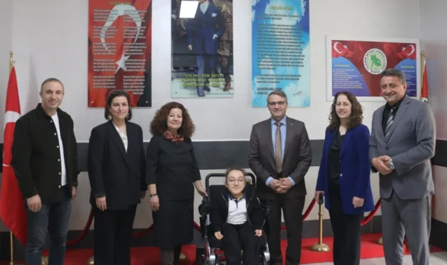 Bursa Yıldırım'da lise öğrencisinin akülü araç sevinci