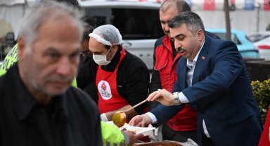 Bursa Yıldırım'da Ramazan bereketini paylaşmaya devam