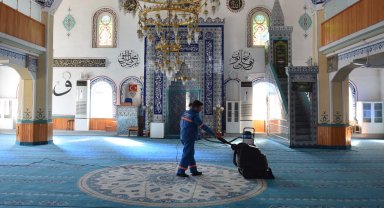 Bursa Yıldırım'ın camilerinde temizliğe devam