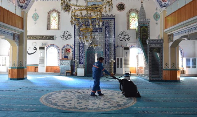 Bursa Yıldırım'ın camilerinde temizliğe devam