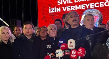 Bursa'da İmamoğlu için protestolar devam ediyor