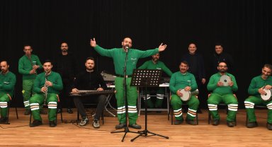 Bursa'da temizlik işçileri kurdukları orkestra ile konser verecek