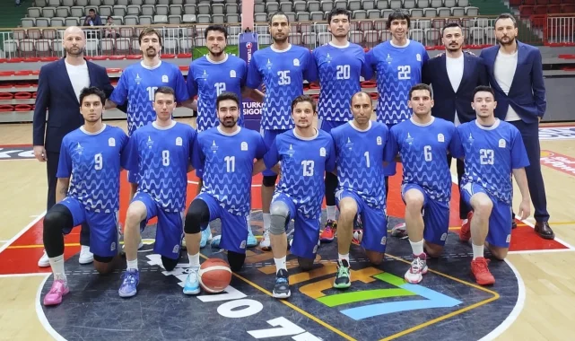 Celal Atik Spor Salonu'nda parke ısınıyor