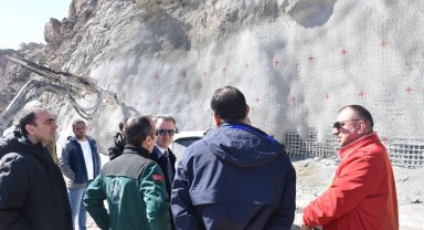 DSİ Çoruh Projeleri 26. Bölge Müdürü Yıldız, Yusufeli'nde altyapı çalışmalarını inceledi