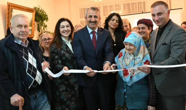Edirne Valisi Yunus Sezer huzurevi sakinleriyle iftarda buluştu