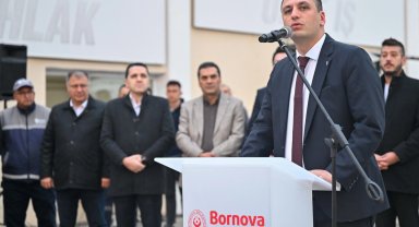 İzmir Bornova'da Başkan Ömer Eşki işçilerle bayramlaştı