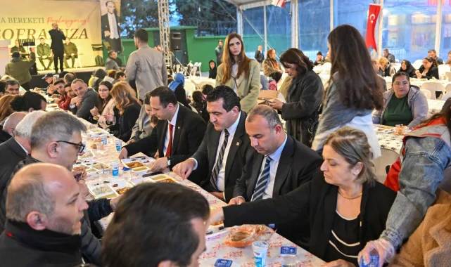 İzmir Bornova'da iftar buluşması