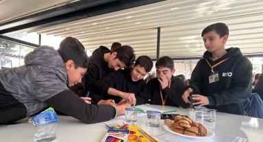 İzmir Bornova'dan 22 Mart farkındalığı