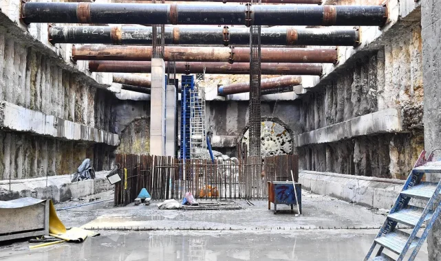 İzmir Buca Metrosu'nda yeni ışık göründü