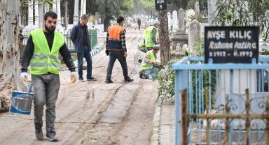 İzmir'de Bornova ve Büyükşehir iş birliğiyle bayram temizliği