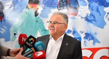 Kayak tutkunları Erciyes'te buluşuyor