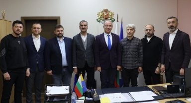 Kocaeli Büyükşehir heyetinden Asenovgrad Belediyesi'ne ziyaret