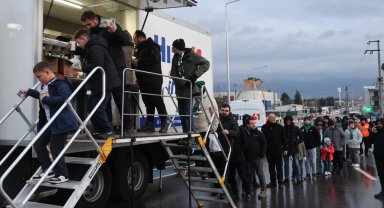 Kocaeli'de Ramazan bereketi tribünlere taşındı