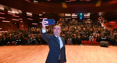 Konya Selçuklu'da Başkan Pekyatırmacı personel ile bayramlaştı