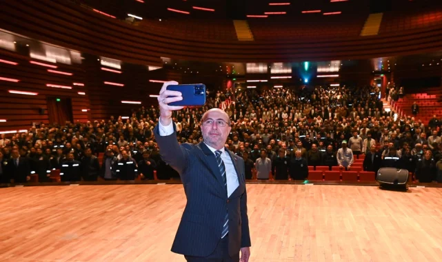 Konya Selçuklu'da Başkan Pekyatırmacı personel ile bayramlaştı
