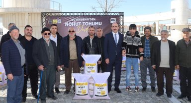 Konyalı çiftçiye destek sürüyor