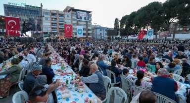 Manisa gönül sofrasındaki ekmeğini Alaşehir'de bölüştü