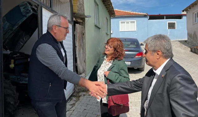 Manisa Soma'da meclis üyeleri mahallelerde
