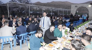 Mardin Yeşilli'de MHP'nin iftarına büyük ilgi