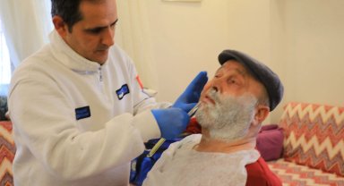 Muğla'da bayram tıraşı ile evlere misafir oluyor