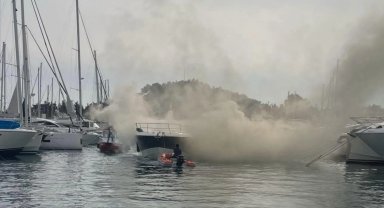 Muğla'da yat yangını! Acil Müdahale Tekneleri görev başında