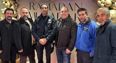 NYPD'den Brooklyn'de iftar yemeği
