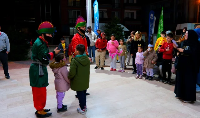 Sakarya'da Erenler ve Geyve'de çocuklarla ramazan neşesi yaşandı