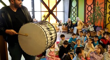 Sakarya'da minik yürekler Ramazan sevinci yaşıyor