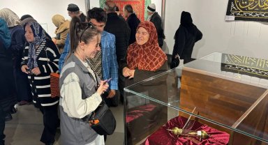 Sakarya'da mukaddes emanetlerle ilk kez buluştular
