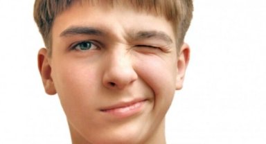 Tourette Sendromu Nedir? Belirtileri nelerdir?