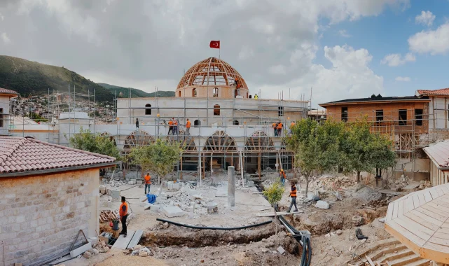 Anadolu'nun ilk camisi ayağa kalkıyor