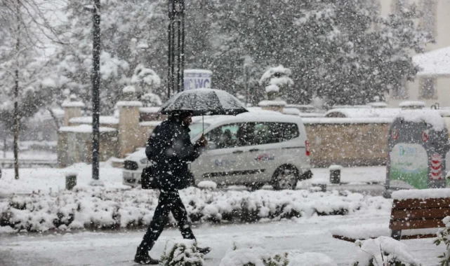 Ankara'da eğitime kar tatili!