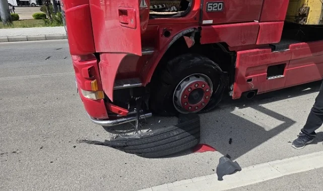 Antalya Kumluca'da trafikte korkutan patlama!