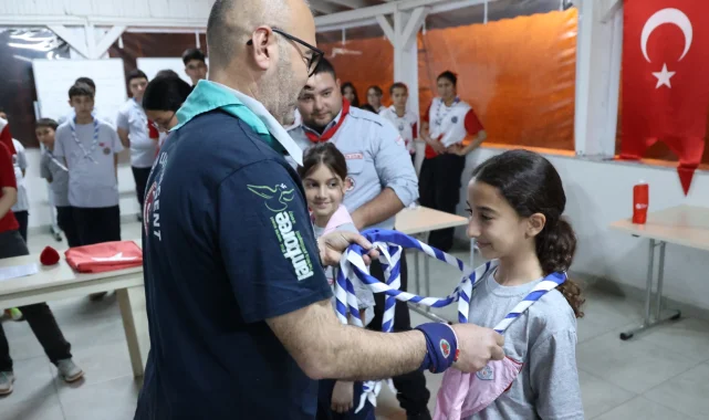 Antalya'da yeni izciler yetiştiriyor