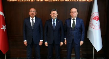 Bakan Yumaklı'dan Konya Meram'ın tarım politikalarına tam not