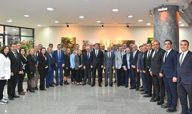 Balıkesir'de Başkan Akın'dan A takımına teşekkür