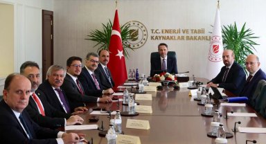 Başkan Altay Konya projelerini Başkent'te görüştü